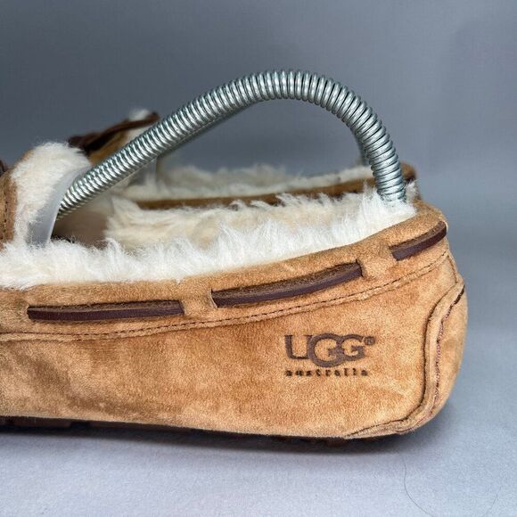 UGG Dakota Slipper Women's Size 8 Chestnut Suede Shearling Slip On Shoes - Picture 5 of 12